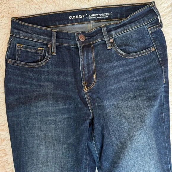 Old Navy Curvy Mid-Rise Jeans size 2 short (petite) - Picture 3 of 7